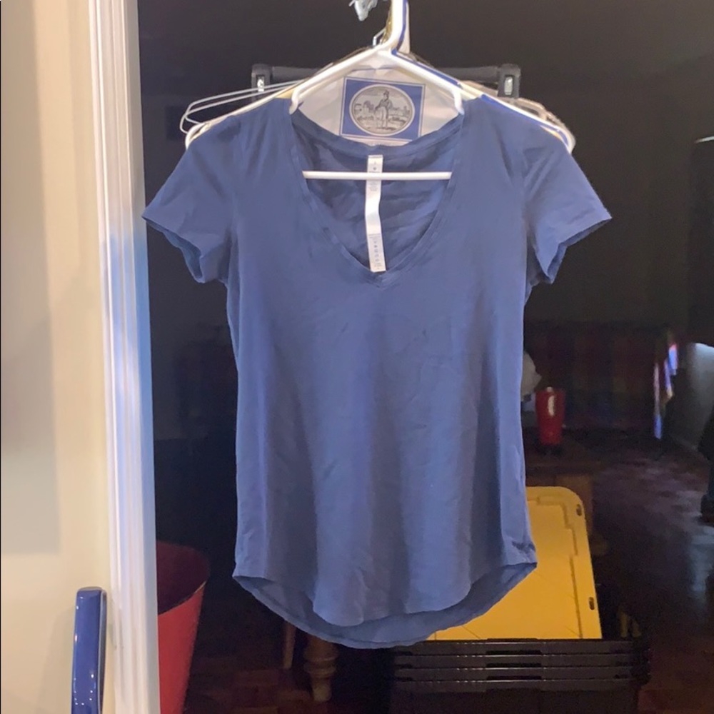 Lululemon shirt